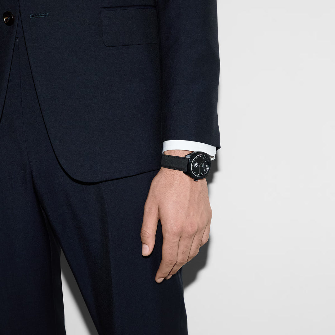 Gucci Interlocking watch, 41mm YA142330