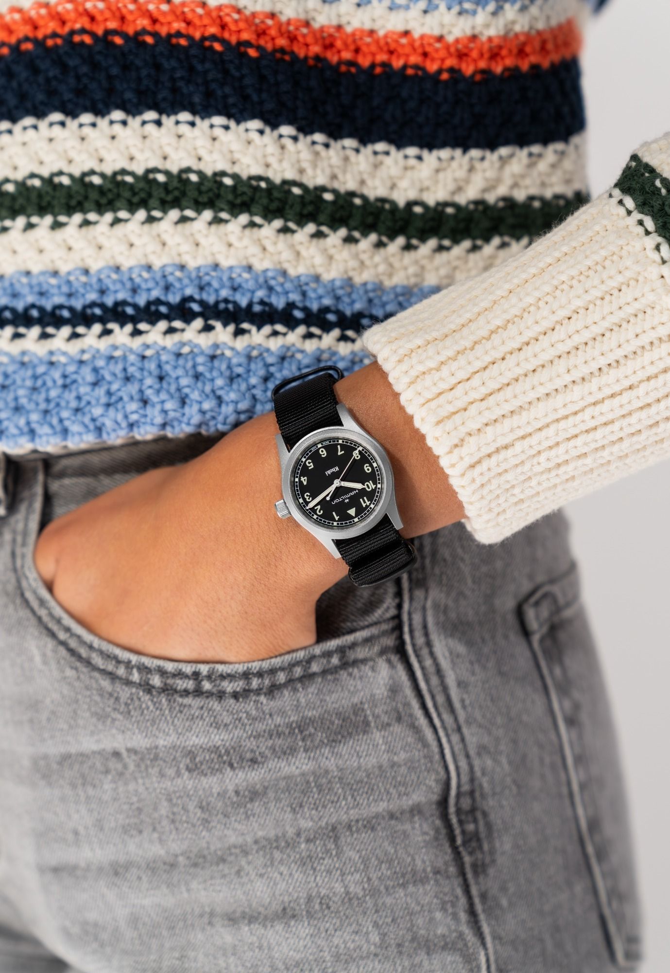 Hamilton Quartz 33mm H69301430