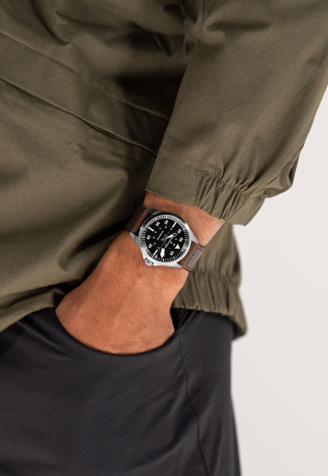 Hamilton Pilot Auto 39mm H76305530