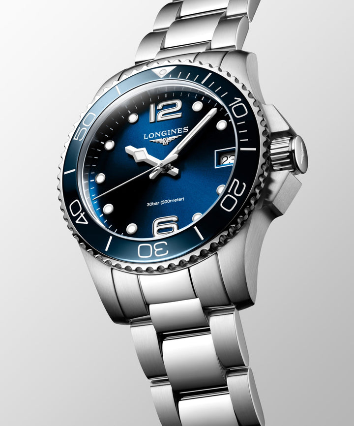 Hydroconquest Quartz Watch, Ø 32.00 Mm, Stainless Steel And Ceramic Bezel.