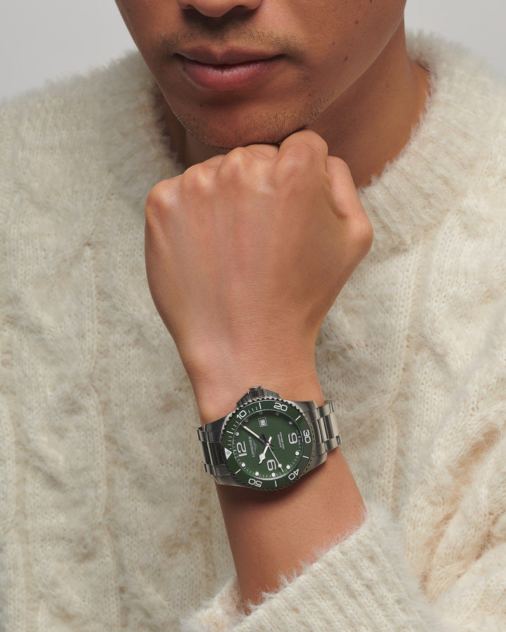 Hydroconquest Automatic Watch, Ø 43.00 Mm, Stainless Steel And Ceramic Bezel.