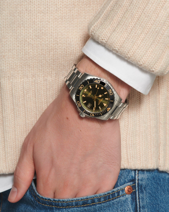 Hydroconquest Gmt Automatic Watch, Ø 41.00 Mm, Stainless Steel And Ceramic Bezel.