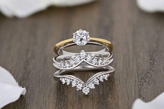 How to Choose the Perfect Engagement Ring in Edison, NJ?