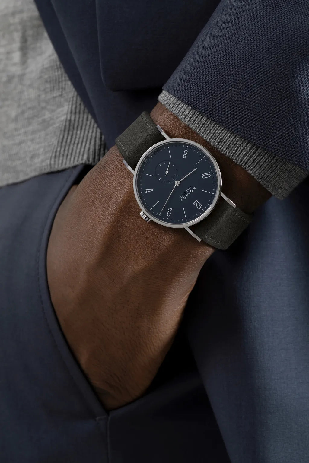 tangente-38-midnight-blue