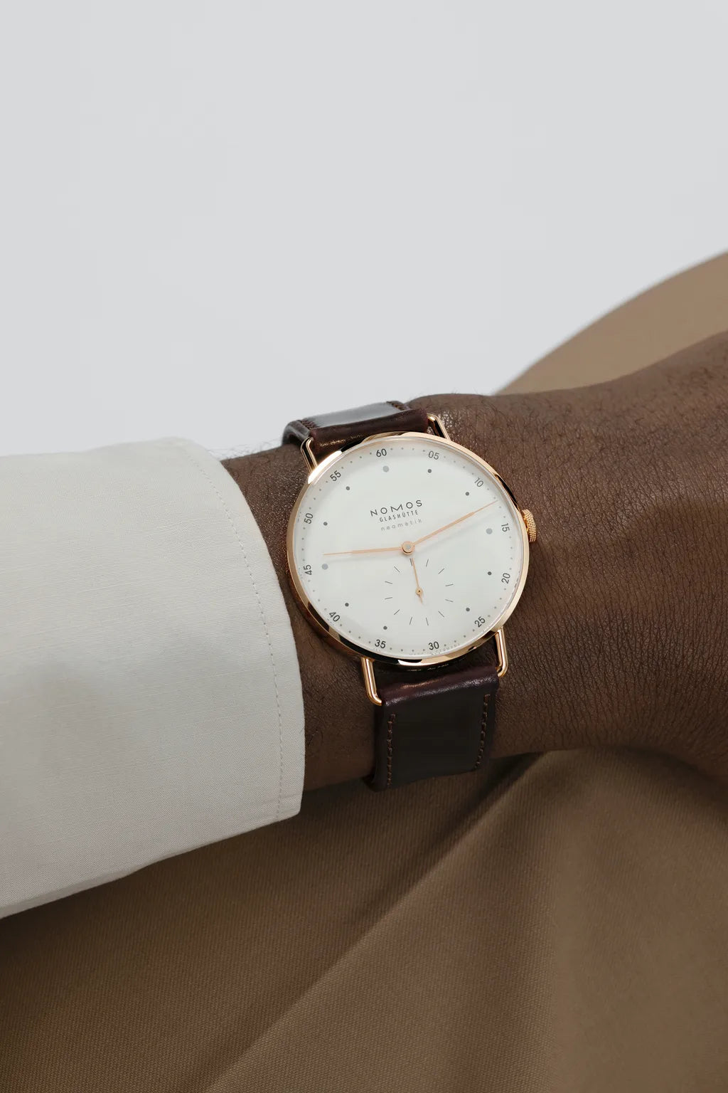 metro-rose-gold-neomatik-39