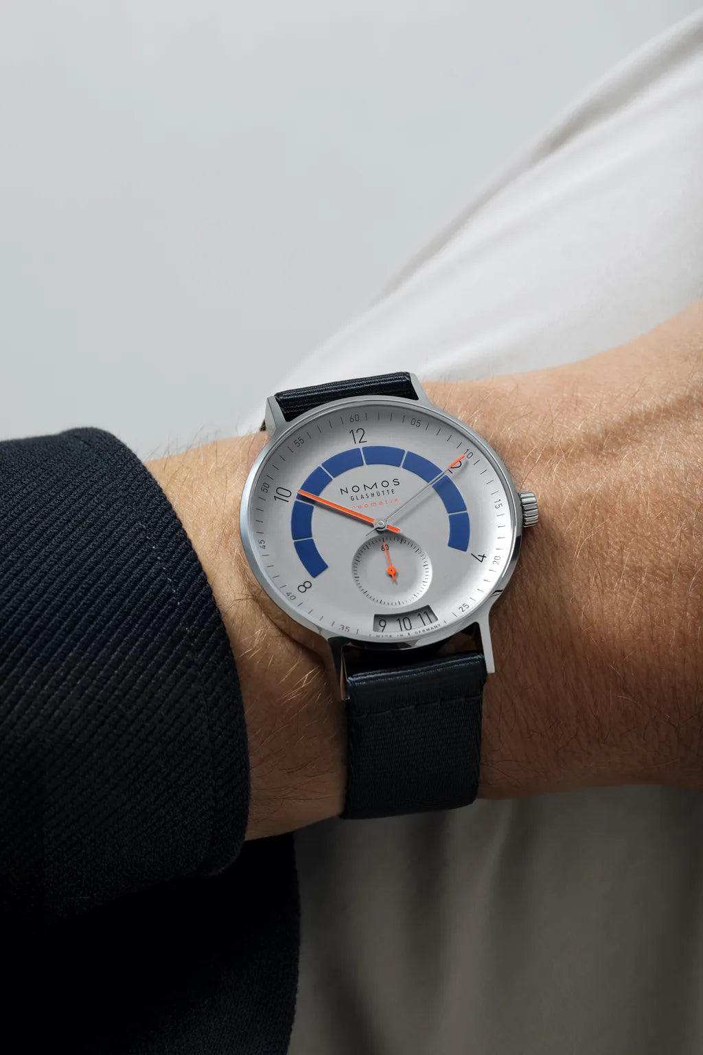 autobahn-neomatik-41-date-sports-gray