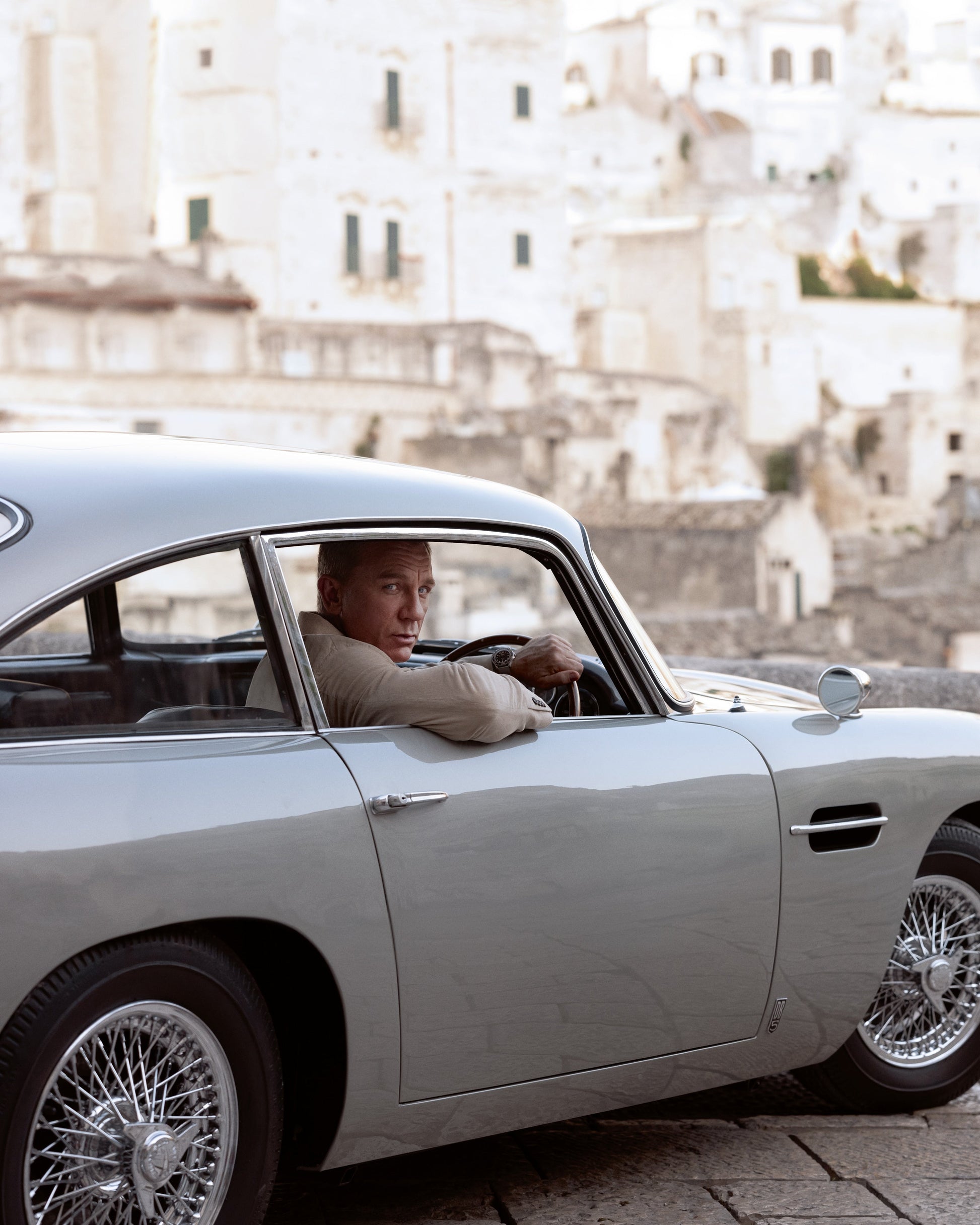 Omega Seamaster Diver 300M Self Winding Watch 210.90.42.20.01.001