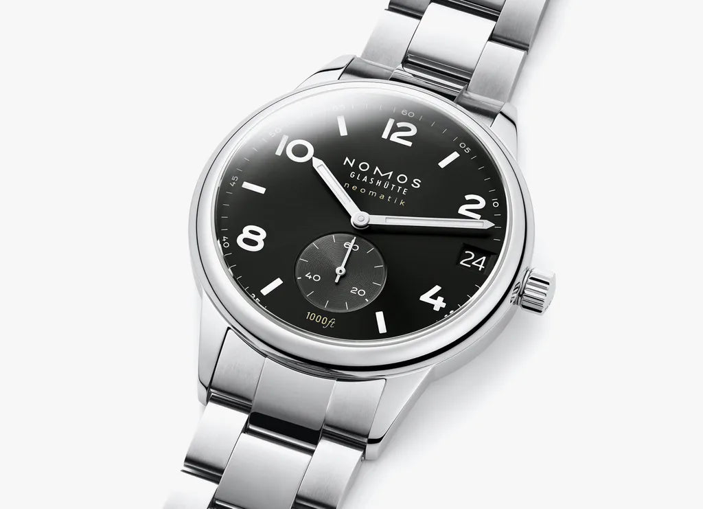 club-sport-neomatik-42-date-black